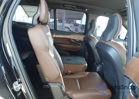 2024 Volvo Xc90 Recharge Plug-In Hybrid T8 Plus Bright Theme 7-Seater z USA, uszkodzony, nr VIN YV4H60CE9R1244968